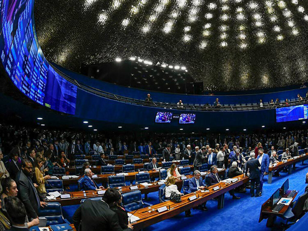 Nova regulamentação da IA passa no Senado; músicos repercutem o assunto