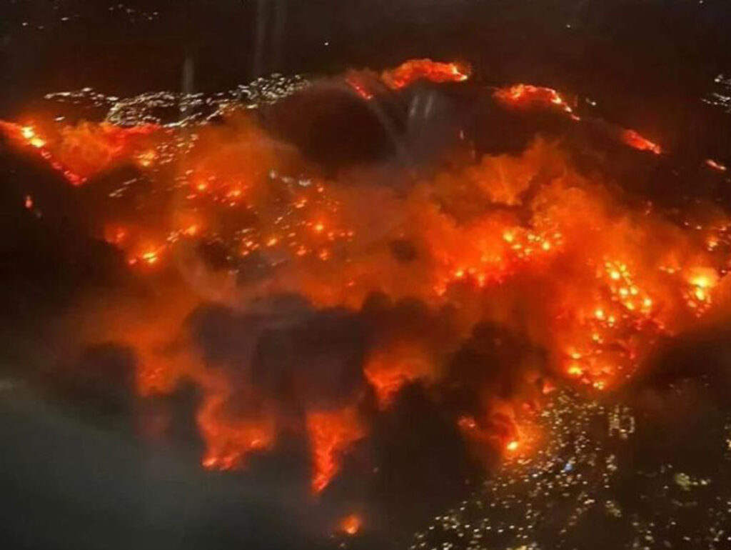 Incêndios em Los Angeles causam perdas e onda de cancelamentos no setor musical