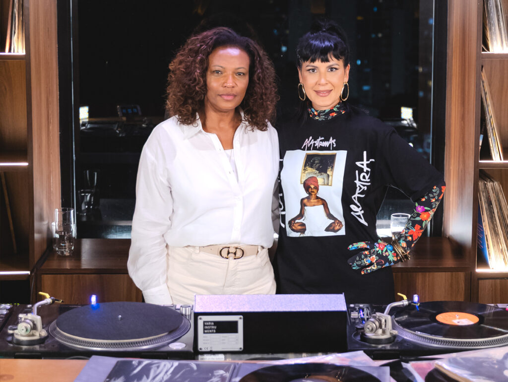 Monique Dardenne leva Eliane Dias ao quarto episódio de “Música que Não Toca Por Aí” e revela memórias que moldaram a empresária