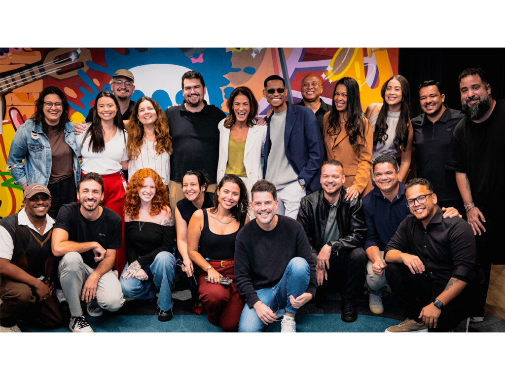 Exclusivo: Netto Brito assina com a Warner Music e prepara nova fase da carreira após São João com mais de 50 shows