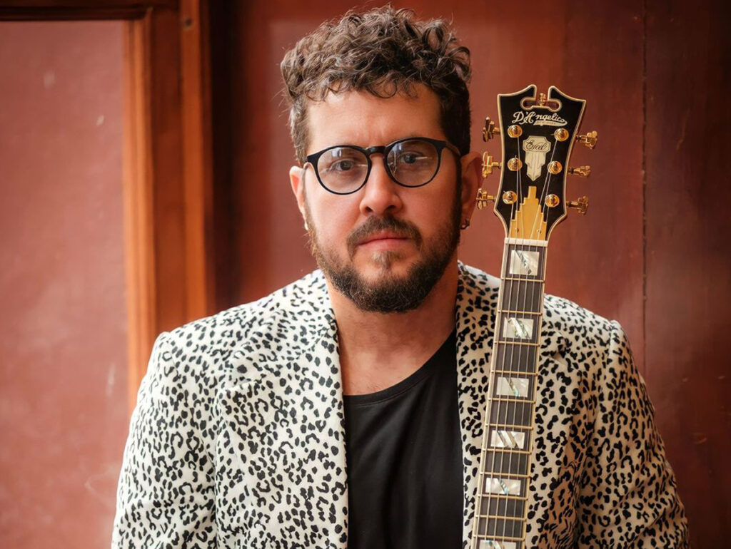 Rodrigo Suricato transforma experiência no mercado em formação para novos artistas